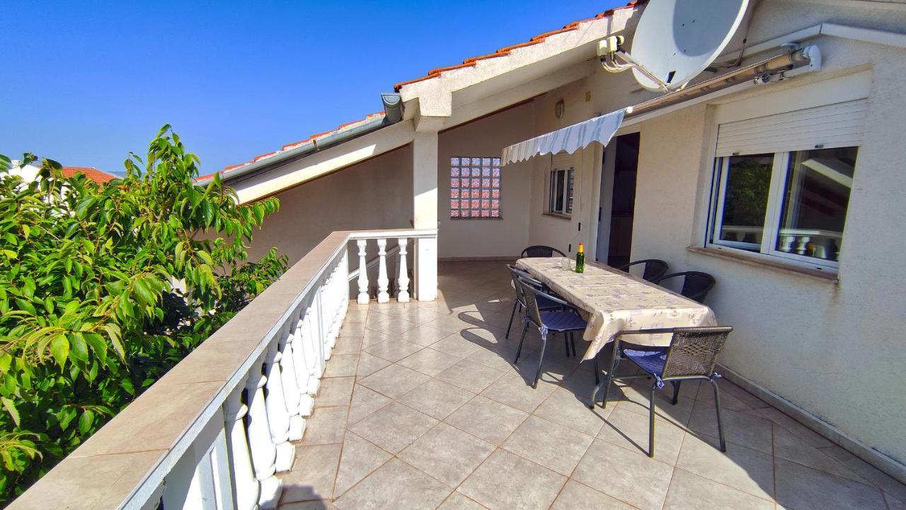 Apartment Amigo Seline Exterior photo
